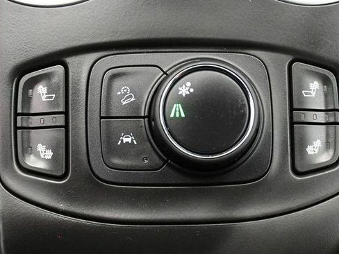 Used 2020 GMC Terrain SLE w/ Driver Convenience Package FWD image 26