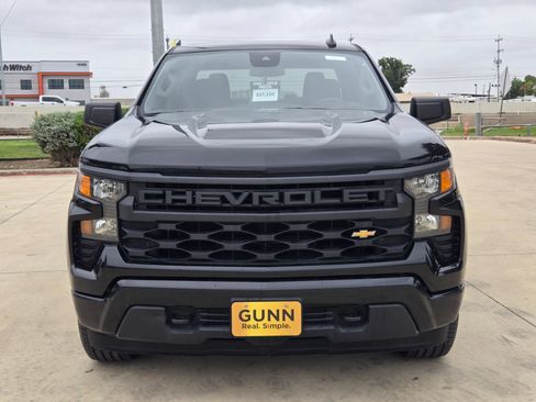 Used 2022 Chevrolet Silverado 1500 Custom RWD image 2