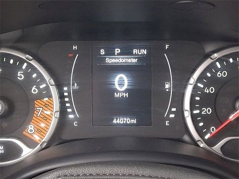 Used 2023 Jeep Renegade Latitude image 21