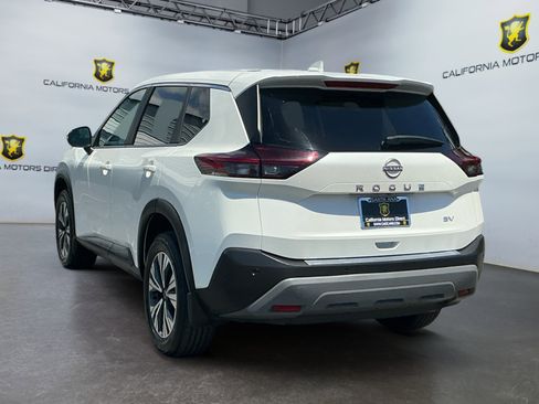 Used 2023 Nissan Rogue SV FWD image 5