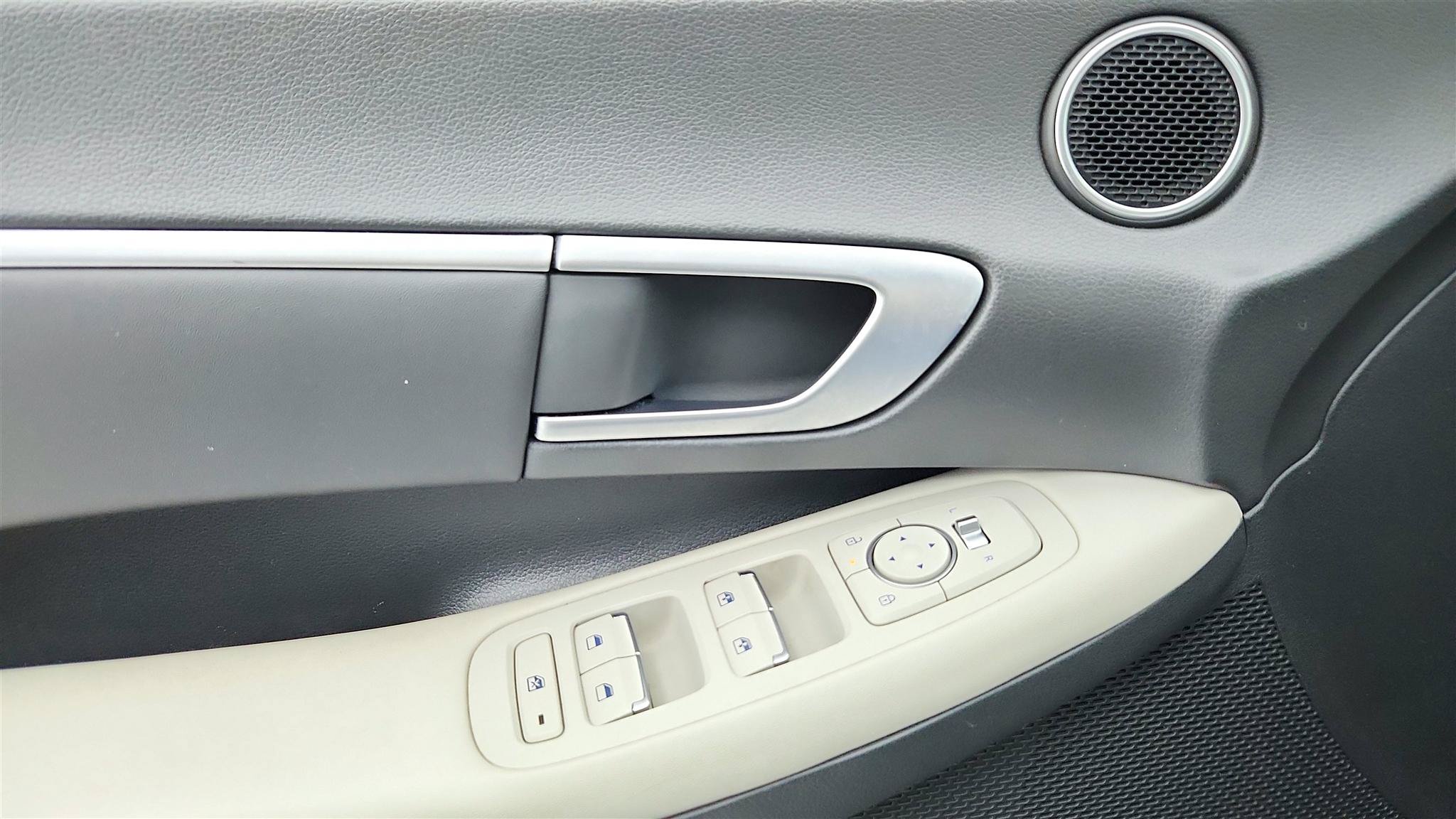 Used 2024 Hyundai Sonata SEL FWD image 40