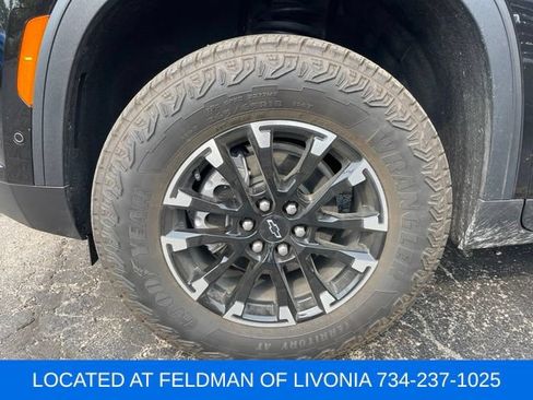 Used 2024 Chevrolet Traverse Z71 w/ Enhanced Driving Package AWD/4WD image 5