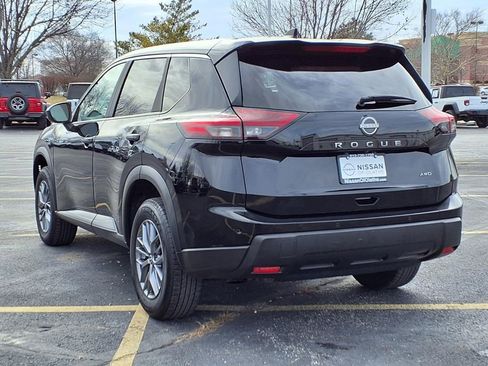 Certified 2024 Nissan Rogue S image 2