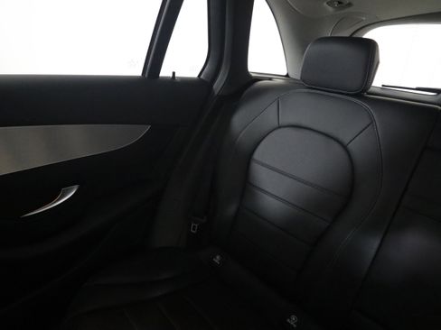 Used 2019 Mercedes-Benz GLC 300 image 13