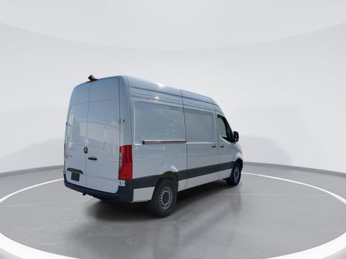 Used 2025 Mercedes-Benz Sprinter 2500 image 8