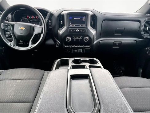 Used 2024 Chevrolet Silverado 2500 Custom w/ Custom Value Package image 16