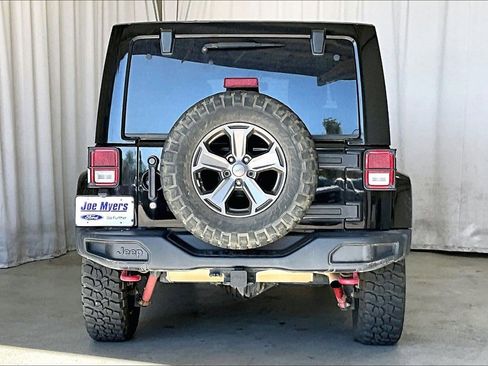 Used 2017 Jeep Wrangler Unlimited Rubicon image 4