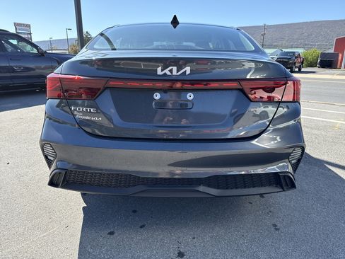 Certified 2023 Kia Forte LXS FWD image 4