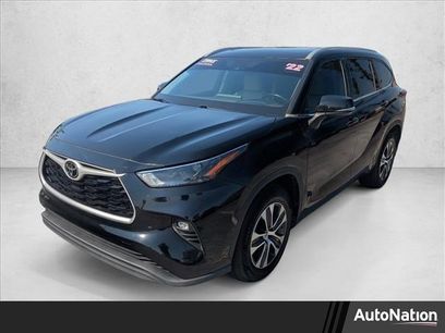 Used 2022 Toyota Highlander XLE