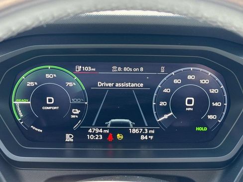 Used 2024 Audi Q4 e-tron Premium AWD/4WD image 8