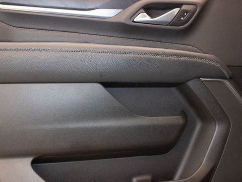 Used 2022 GMC Yukon XL Denali w/ Denali Premium Package image 26