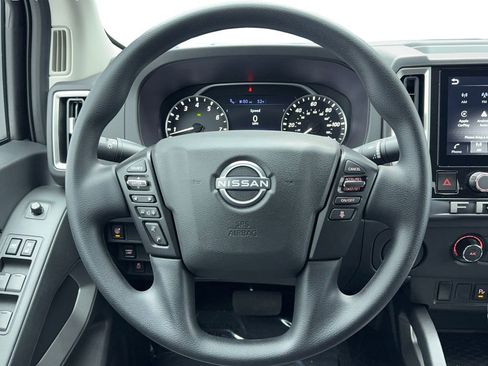 Used 2025 Nissan Frontier SV image 20