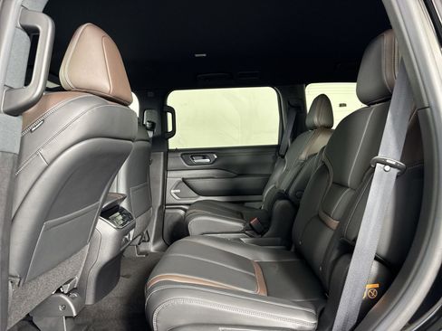 New 2026 Nissan Armada SL w/ Captain's Chari Seat Package image 22