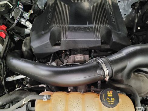 Used 2018 Ford F150 XLT AWD/4WD image 30