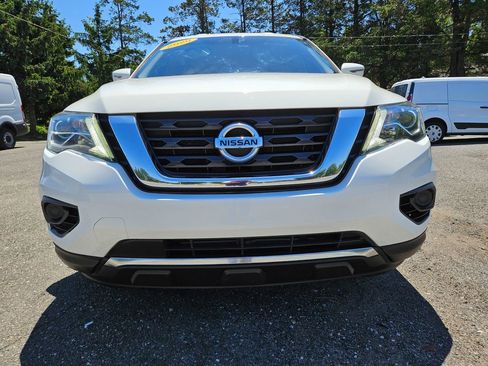 Used 2020 Nissan Pathfinder S AWD/4WD image 9