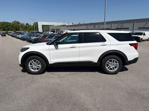 New 2026 Ford Explorer Active AWD/4WD image 8