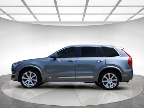 Used 2017 Volvo XC90 T6 Inscription w/ Vision Package AWD/4WD image 4