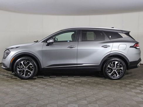 Used 2024 Kia Sportage EX image 17