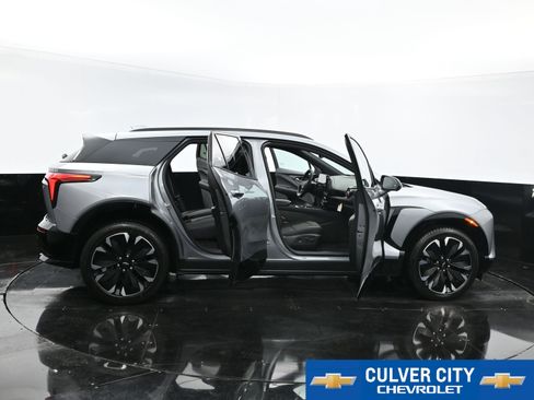 New 2025 Chevrolet Blazer EV RS RWD image 35