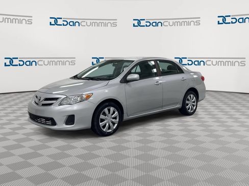 Used 2012 Toyota Corolla LE FWD image 4