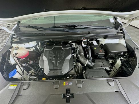 Used 2024 Kia Carnival LX image 62