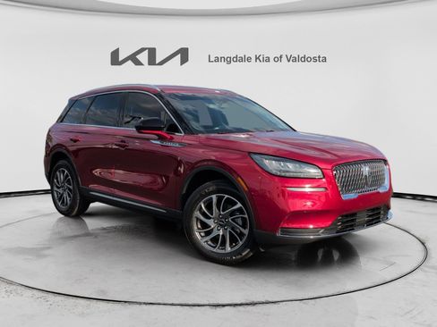 Used 2022 Lincoln Corsair FWD w/ Equipment Group 101A image 2