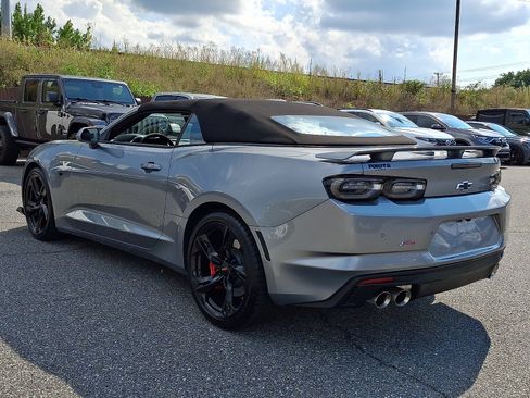 Used 2024 Chevrolet Camaro SS RWD image 9