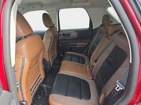 Used 2025 Ford Bronco Sport Outer Banks w/ Sasquatch Outer Banks Package AWD/4WD image 16