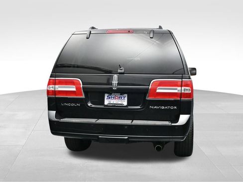 Used 2010 Lincoln Navigator 4WD image 4