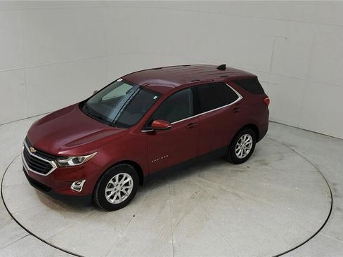 Used 2019 Chevrolet Equinox LT w/ Driver Convenience Package image 15