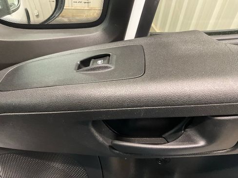 Used 2025 RAM ProMaster 2500 w/ Convenience Group FWD image 10