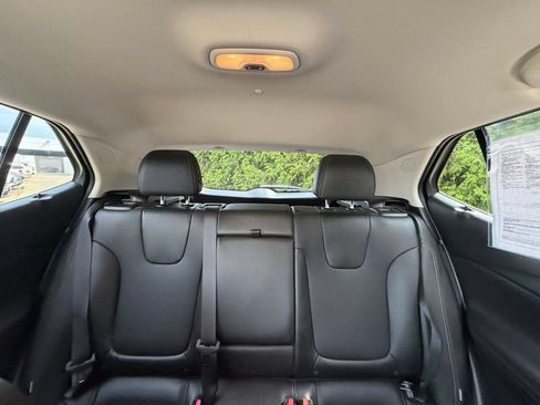 Used 2024 Buick Encore GX Sport Touring w/ Comfort Package FWD image 3