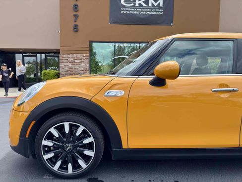 Used 2015 MINI Cooper S FWD image 17