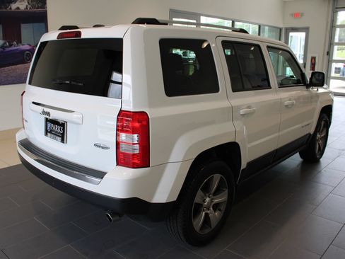 Used 2016 Jeep Patriot High Altitude AWD/4WD image 20