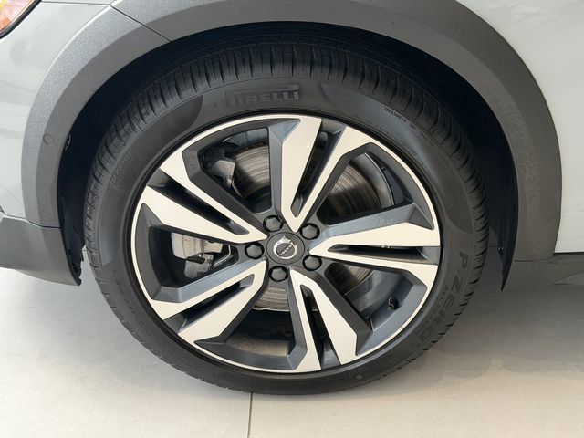 New 2026 Volvo V60 B5 Cross Country Plus w/ Protection Package Premier AWD/4WD image 15