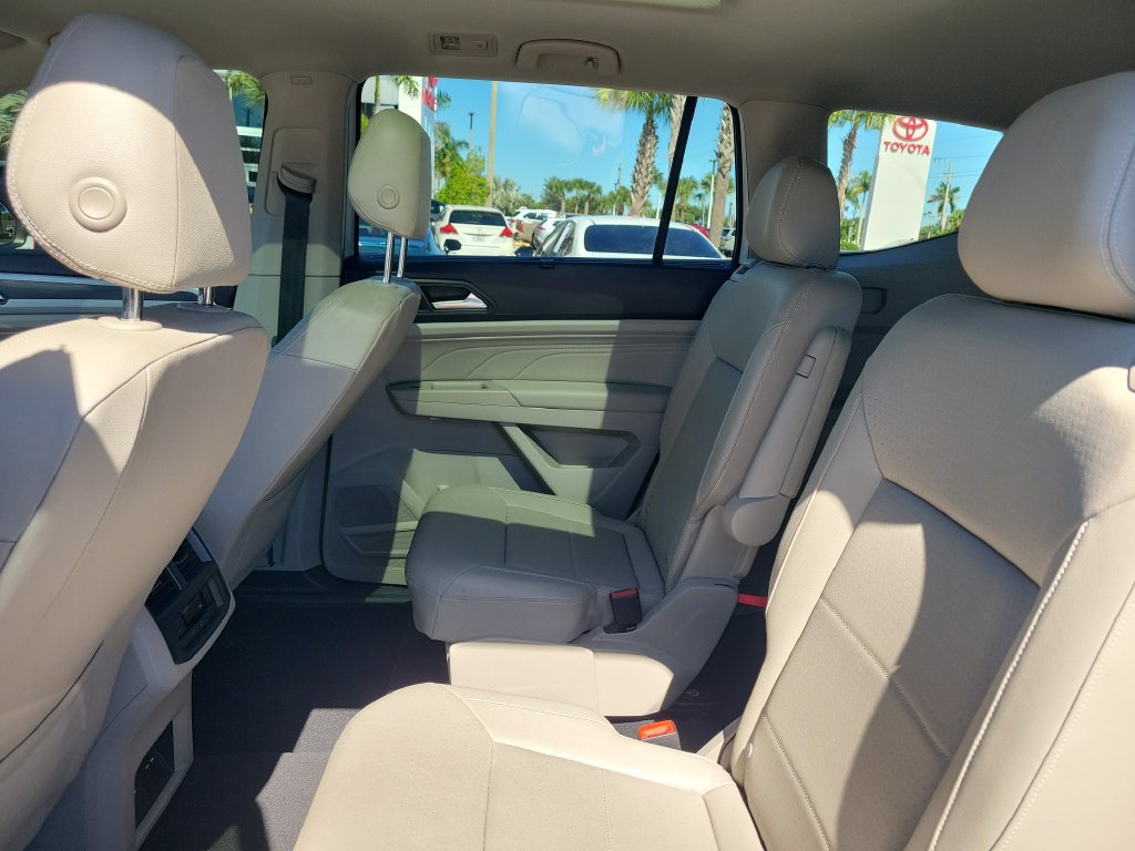 Used 2021 Volkswagen Atlas SE w/ Panoramic Sunroof Package FWD image 24