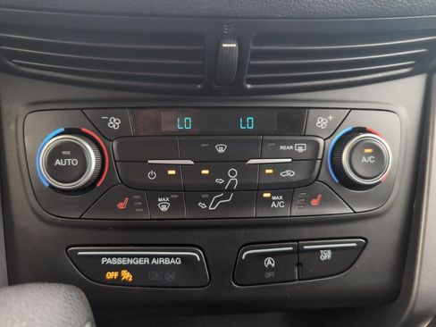 Used 2018 Ford Escape SE AWD/4WD image 13