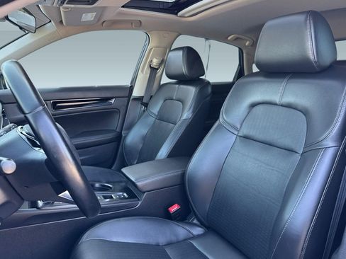 Used 2022 Honda Civic EX-L image 5