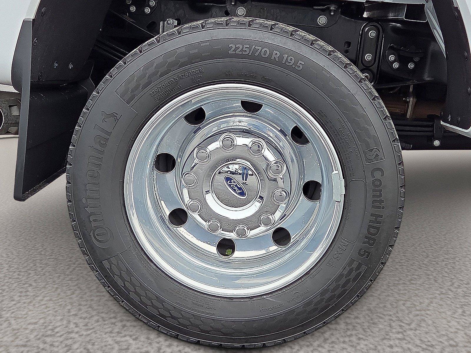 Used 2026 Ford F450 XLT w/ XLT Premium Package AWD/4WD image 11