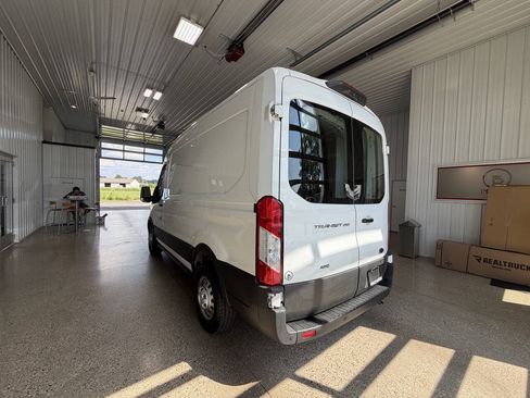 Used 2022 Ford Transit 250 Medium Roof AWD image 3