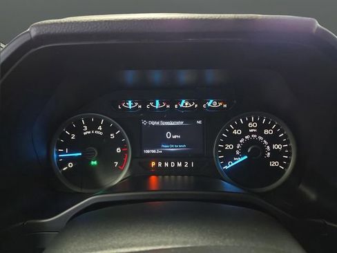 Used 2015 Ford F150 XLT w/ Equipment Group 302A Luxury image 16