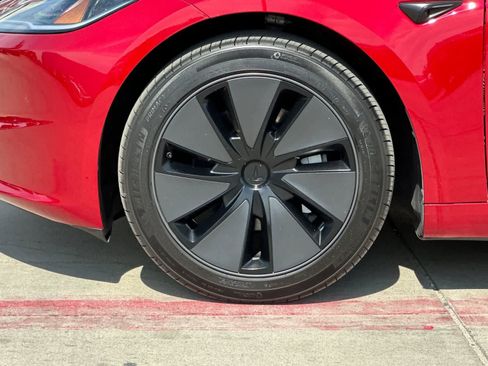 Used 2025 Tesla Model 3 Long Range image 26