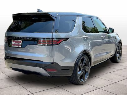 New 2025 Land Rover Discovery Dynamic SE