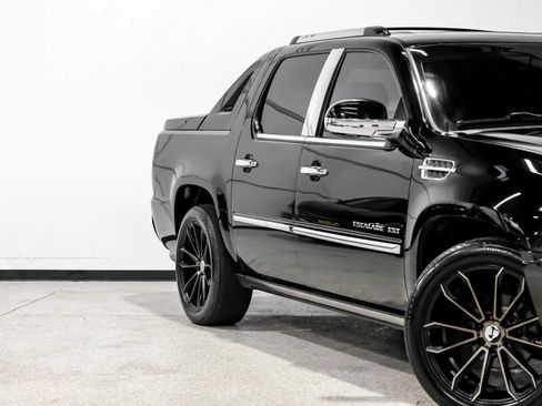 Used 2012 Cadillac Escalade EXT Premium AWD/4WD image 11
