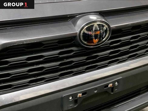 Certified 2022 Toyota RAV4 XLE image 30