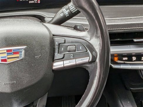 Used 2024 Cadillac XT4 Premium Luxury image 24