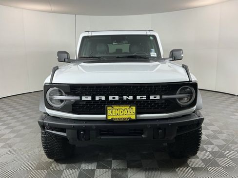 Used 2024 Ford Bronco Wildtrak image 2