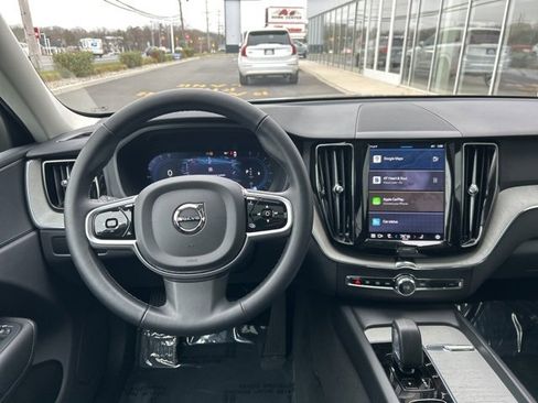 Certified 2025 Volvo XC60 B5 Plus image 18