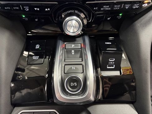 Used 2022 Acura MDX SH-AWD image 31
