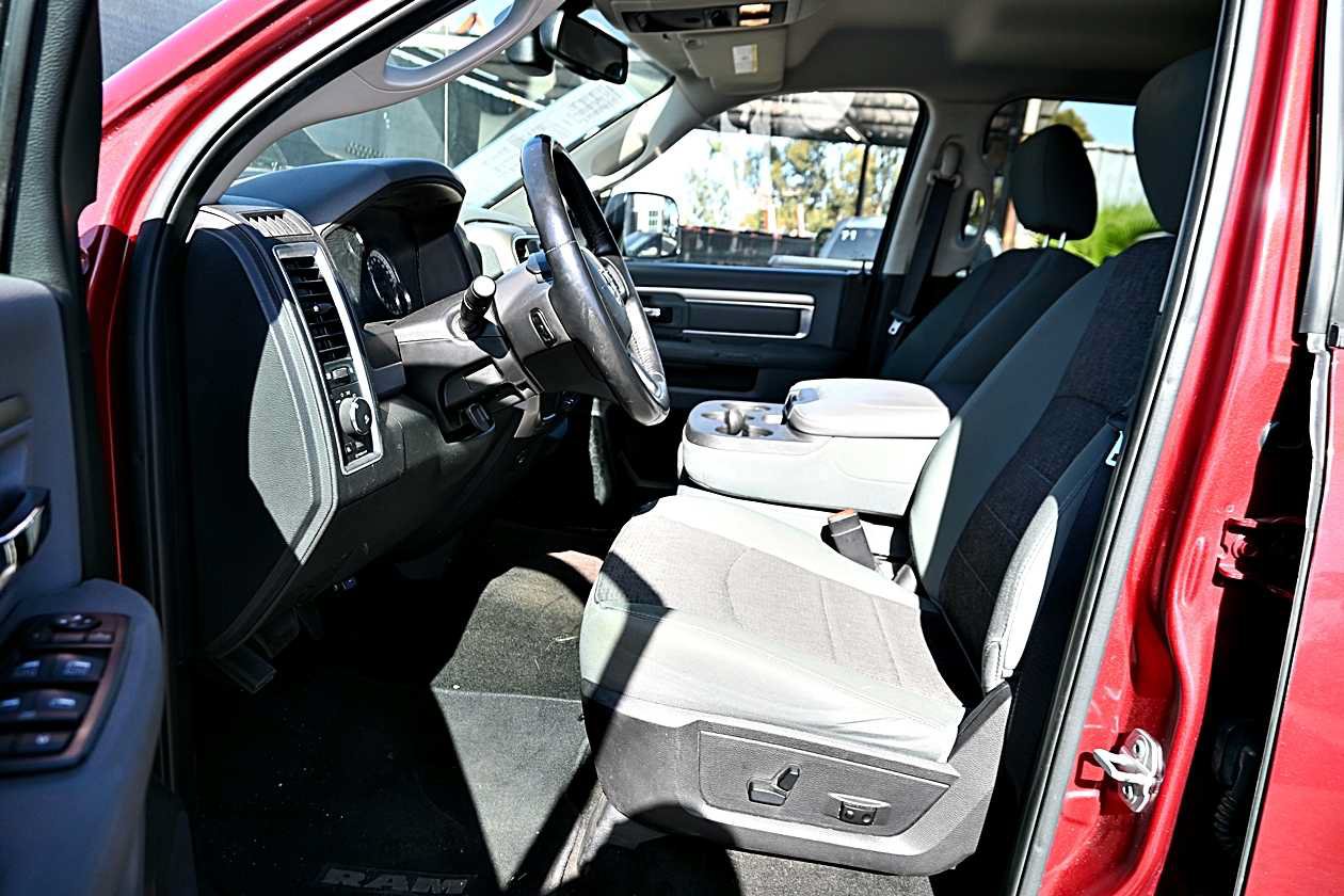 Used 2014 RAM 1500 Big Horn RWD image 12